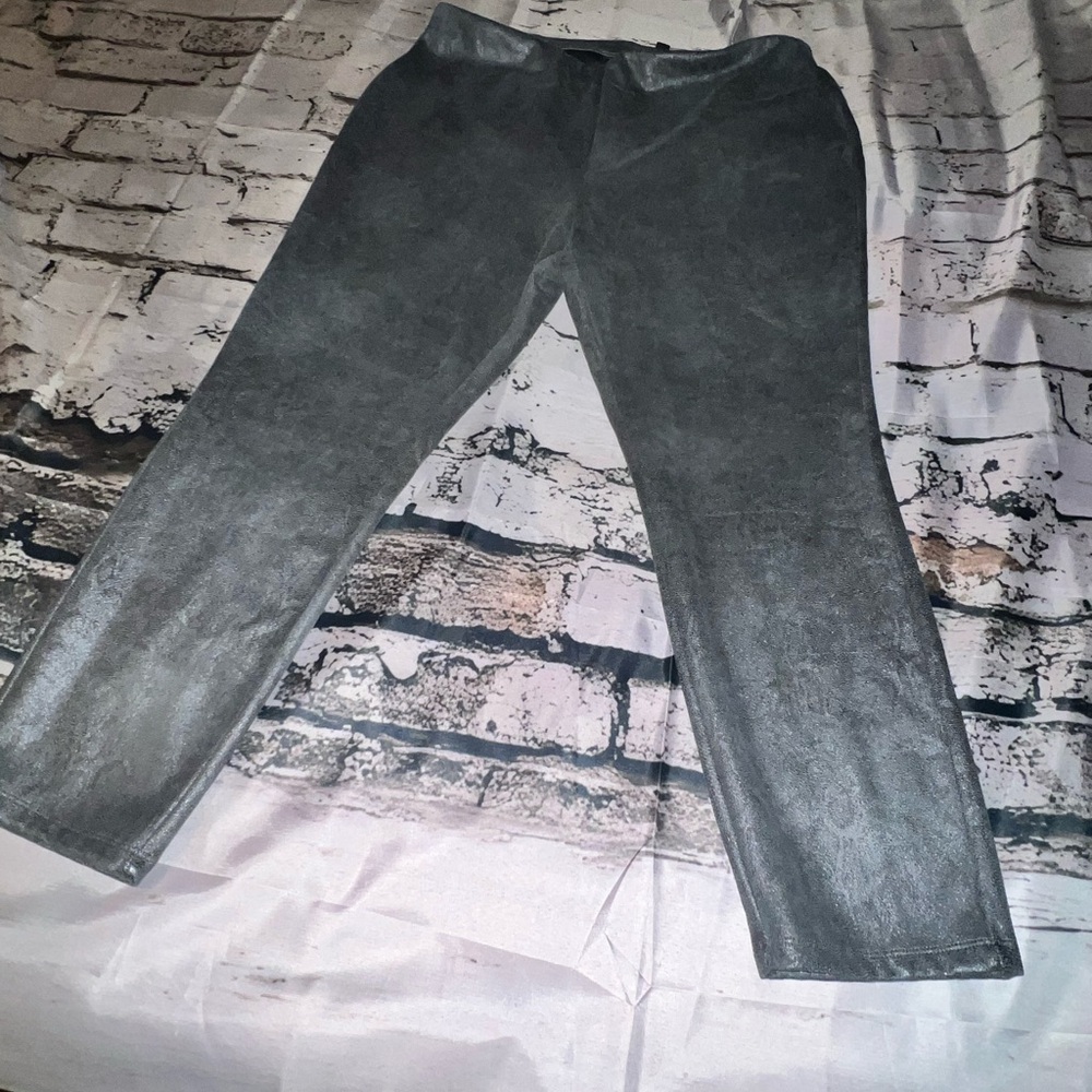 Dennis Basso metallic print scuba leggings dark gray 1x‎ snake print